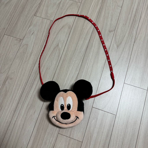 디즈니랜드 미키 목걸이형 카드슬롯 파우치