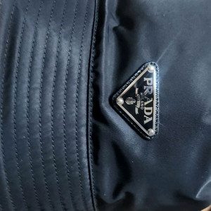 프라다 나일론 버킷햇 2xl 이미지