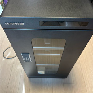 굿스굿 제습함 CH-ION-70D 살균 렌즈 보관함 판매합니다