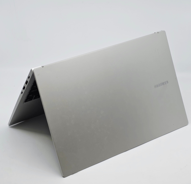 삼성 갤럭시북 NT750XDA-KC38S i3 중고 노트북 사무/업무--4