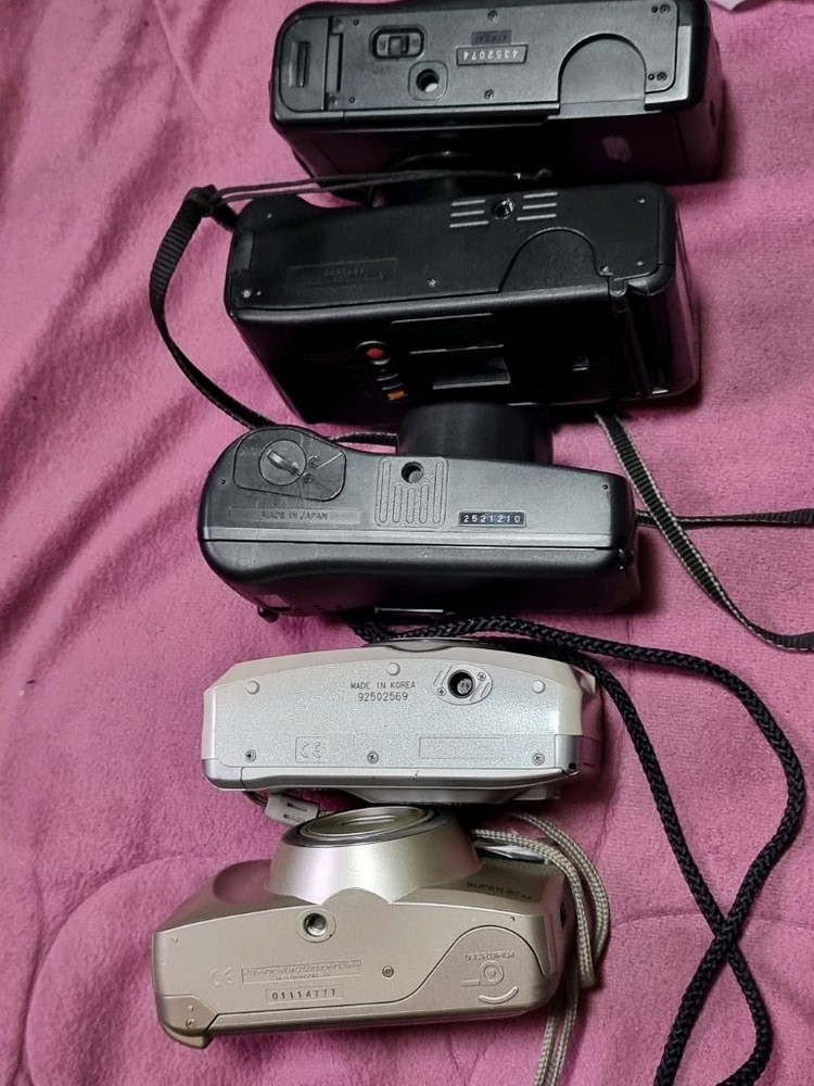 부품용 수리용 필름카메라 5개 판매합니다 이미지