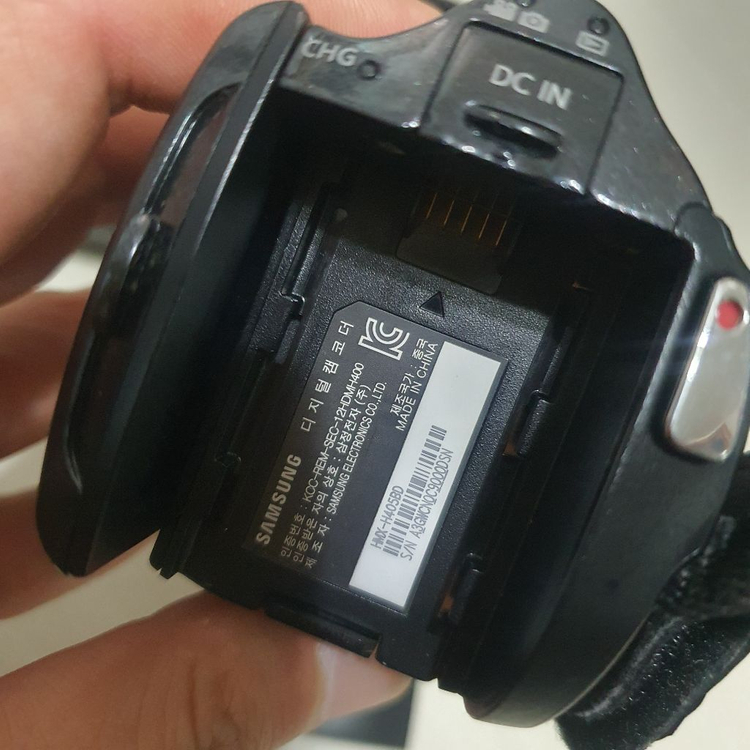 삼성 HMX-H405BD 캠코더 이미지