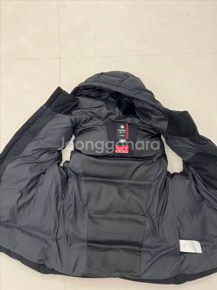 데상트 아우디 오리털 빵빵한 패딩조끼 105--2