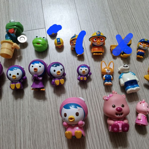 티니핑 뽀로로 키티 콩순이 브레드 산리오 캐릭터 피규어 이미지