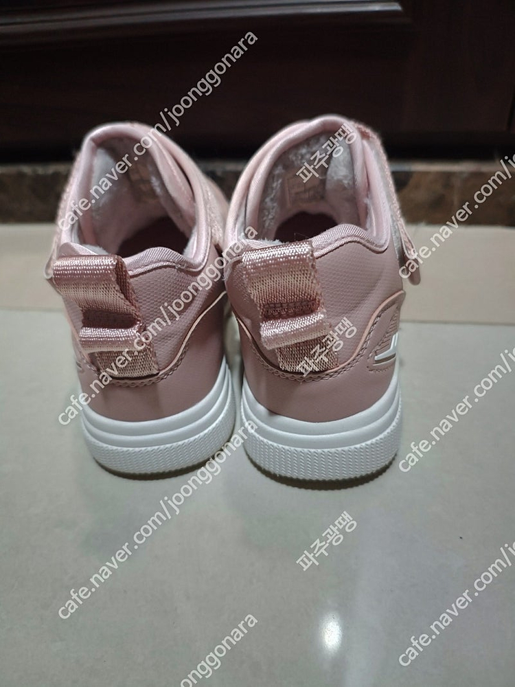 프로스펙스 여아 기능성 방한화 200mm 1켤레 2만5천원 착불 상품 구매시 4만원 이상 상품 드립니다.--2