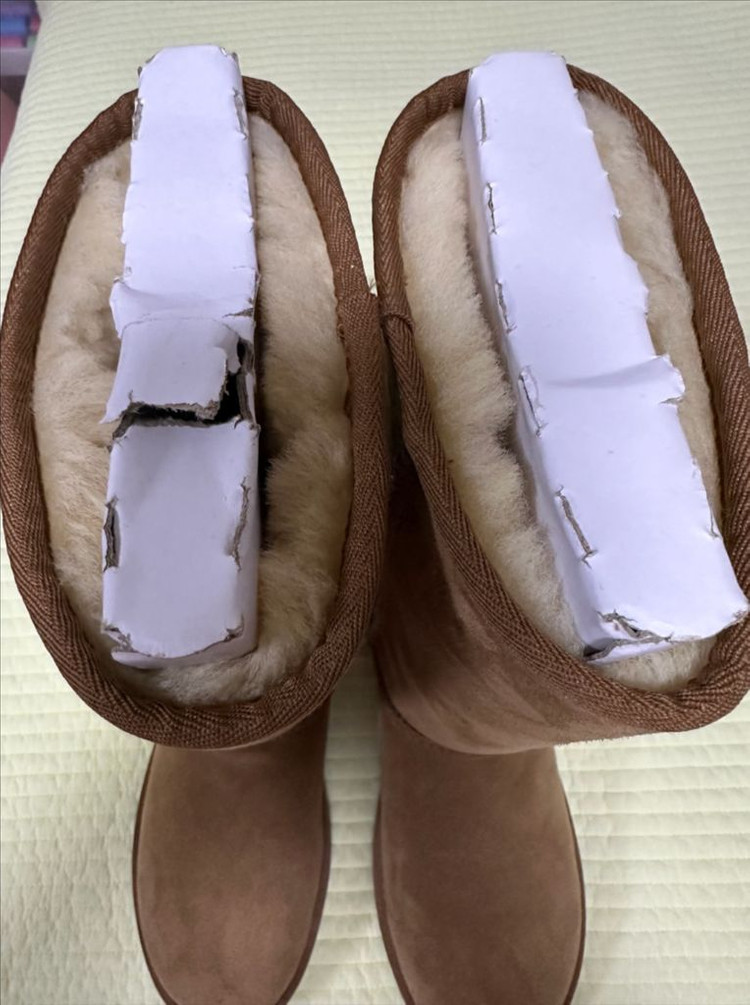 어그 클래식 톨2(미국) 이미지