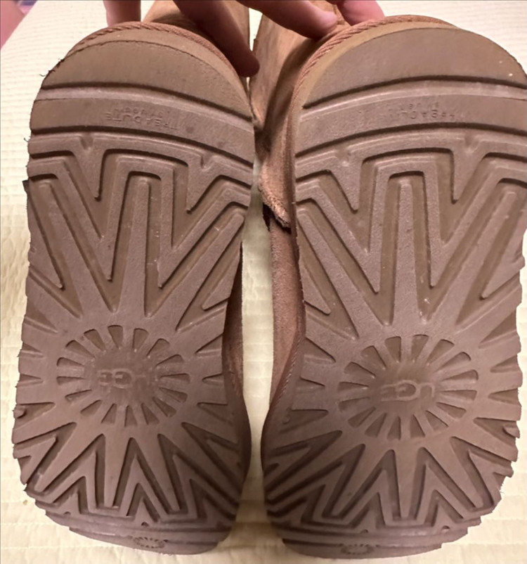 어그 클래식 톨2(미국) 이미지