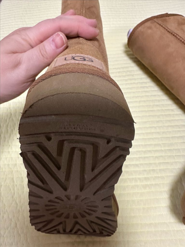 어그 클래식 톨2(미국) 이미지