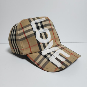[M] 버버리 체크 러브 볼캡 모자 8037789