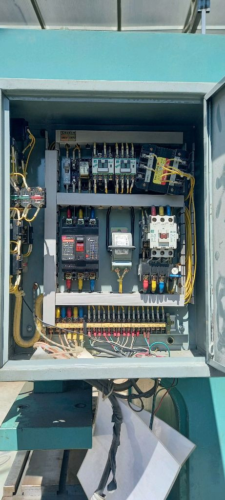 유압프레스 100톤유압프레스 이미지