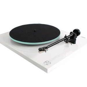 레가 턴테이블 Rega p2 플라나2 화이트