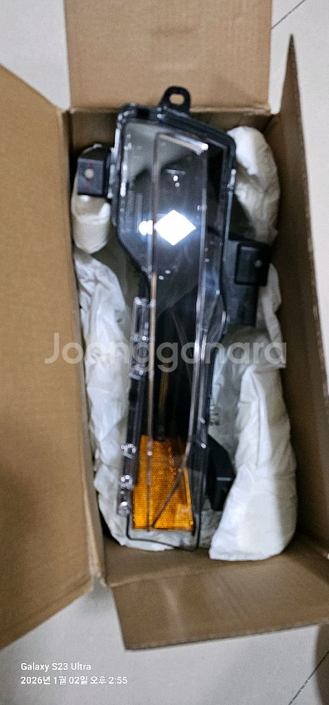 모델y 미국버전 안개등 한세트--1