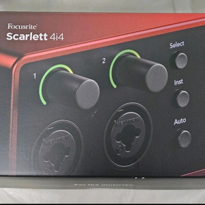 포커스라이트 스칼렛 4i4 오디오 인터페이스