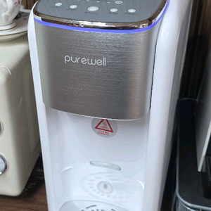 퓨어웰 냉온정수기 직수 정수기