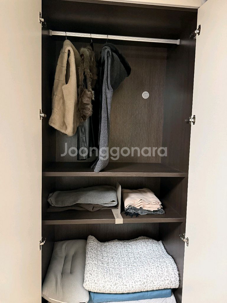 한샘 유로 붙박이장 | 95만원(이전 설치 비용포함) ,70만원(이전 설치 비용 미포함)--2