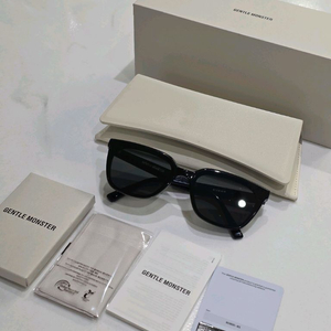 젠틀몬스터 선글라스 몬도 01 블랙 (풀박스)