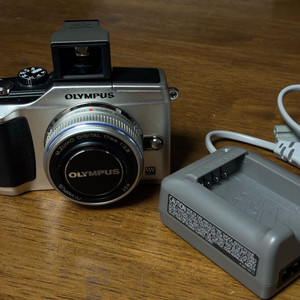 올림푸스 E-Pl2 카메라 17mm f2.8렌즈, 9mm f8렌즈