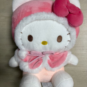 산리오 겨울한정 헬로키티 핑크 컬러망토 중형인형