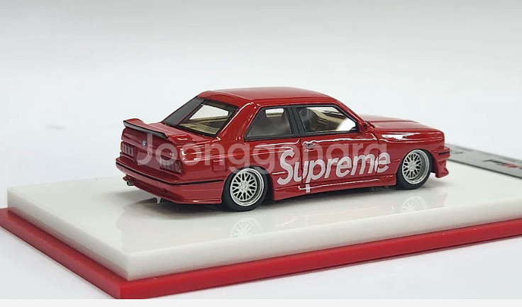 스케일미니 666개 한정 BMW M3(E30) 슈프림 에디션 레진 차량 미개봉 팝니다--8