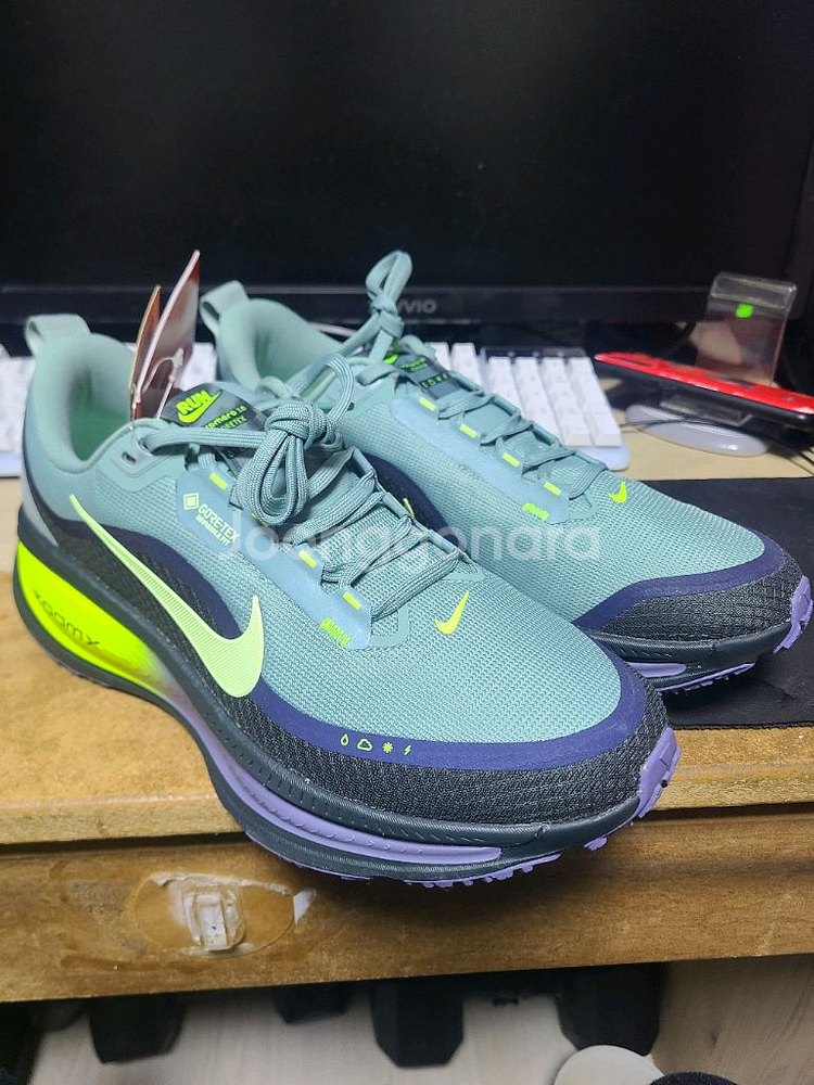 나이키 보메로18 고어텍스 275 새상품--1