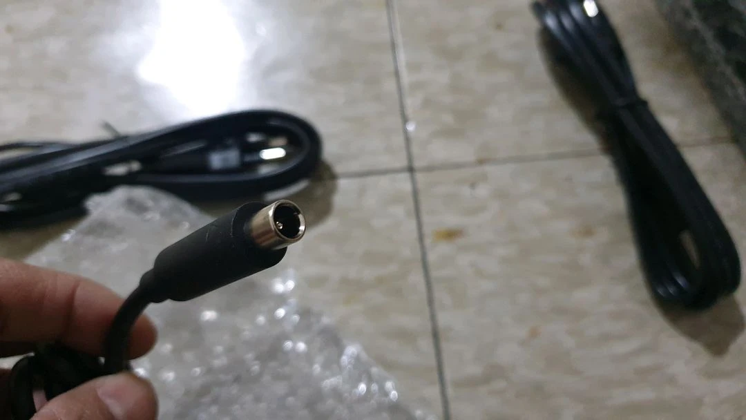 전동휠용 AC 어댑터 이미지