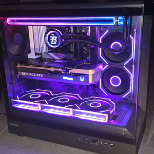 고성능 게이밍 컴퓨터 팔아요 9800x3d, 5070ti, 32gb