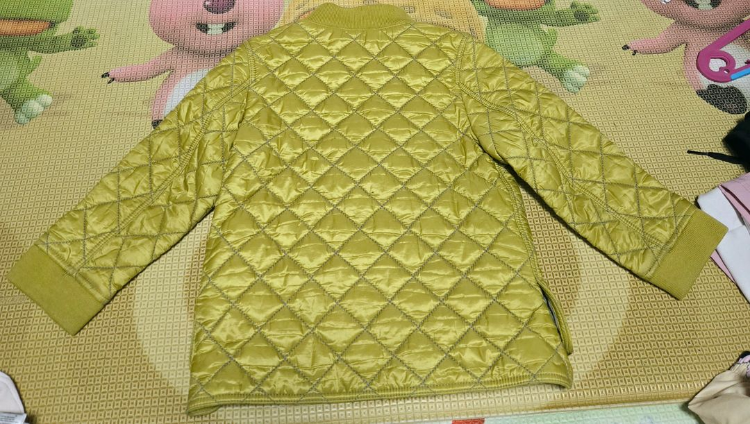 아동 100호 4살 버버리 키즈 정품 퀄팅 경량점퍼 셔츠 일괄--1