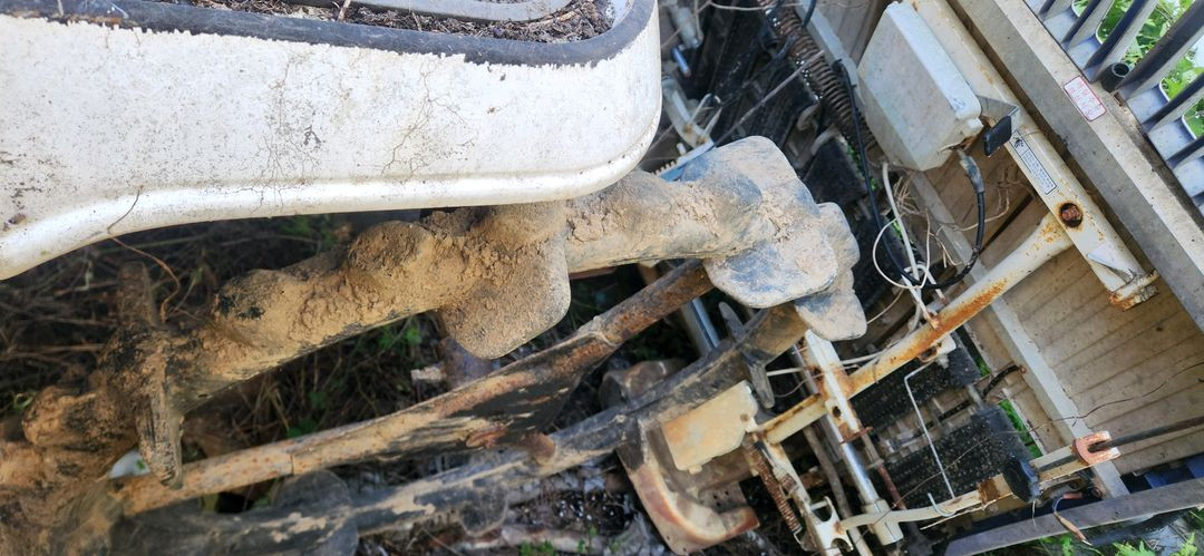 방치한 사륜 4WD 동양승용이앙기 PG63 작업기 운반차--5