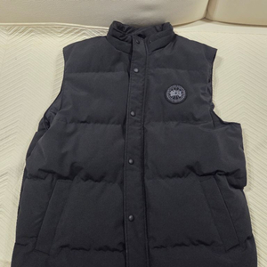 캐나다구스 블랙라벨 베스트 이미지