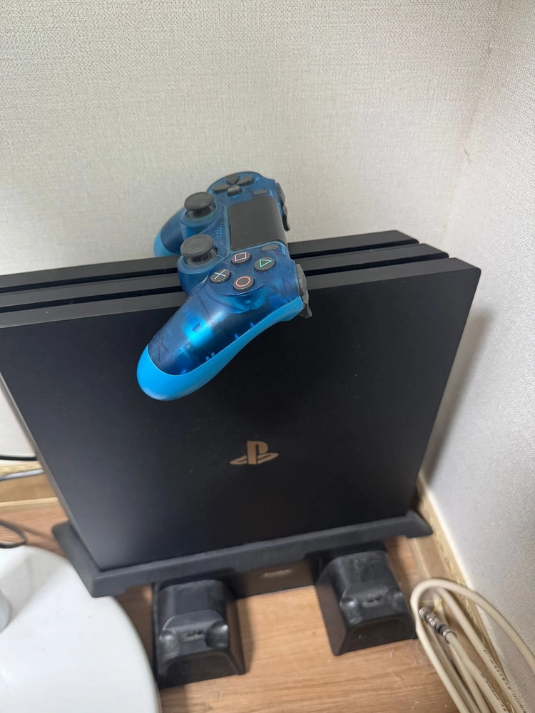 PS4 프로 1tb 본체 + 게임 15종 세트 - 안심되는 중고거래