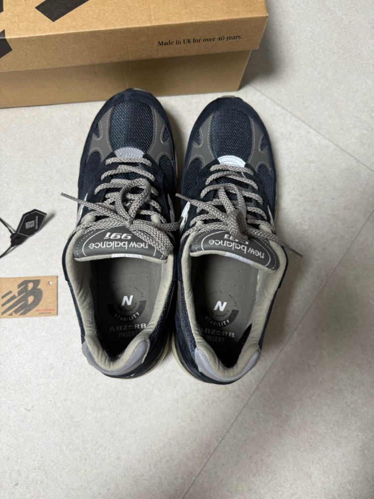 뉴발란스 991 v1 네이비 285 새제품팝니다 이미지