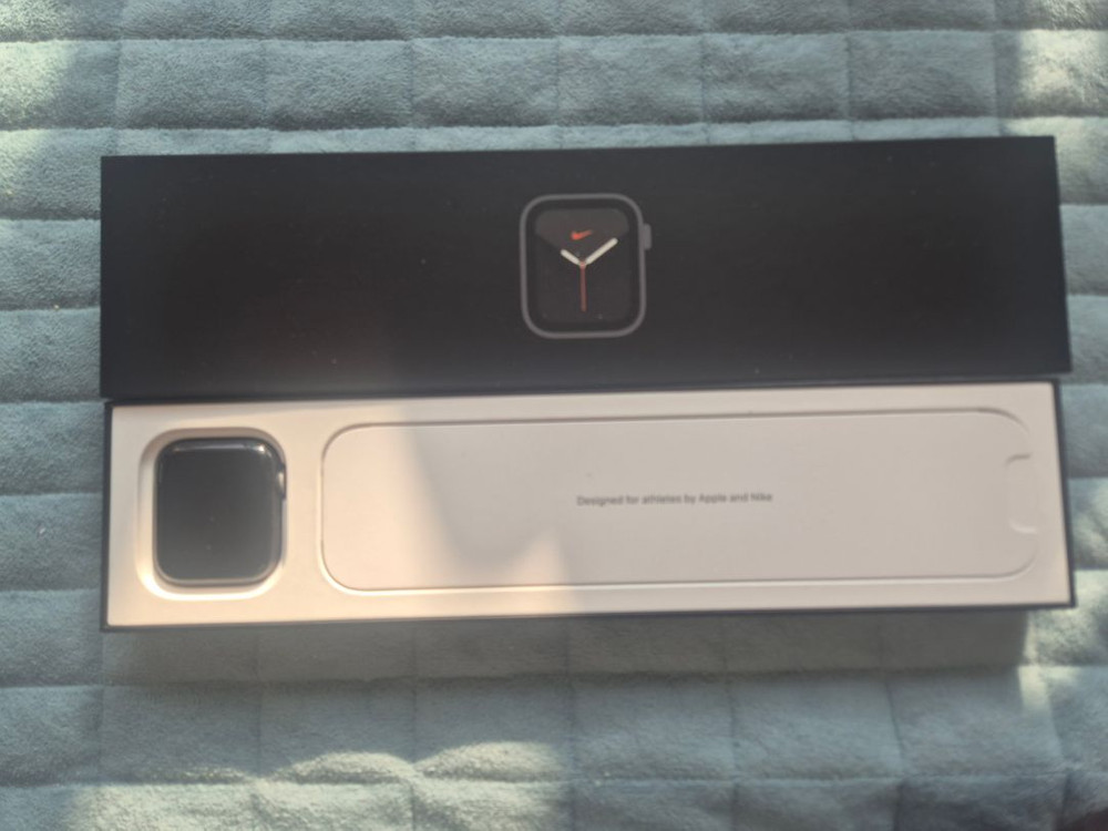 [풀박스]애플워치 SE1 44mm 나이키 에디션 스페이스 그레이(셀룰러)--6
