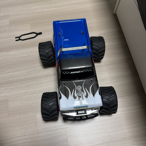 RC 스템피드 트랙사스 1:10 이미지