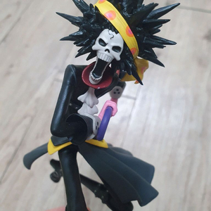 원피스 필름레드 브룩 피규어