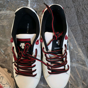 데상트 스위스 스키운동화 이미지