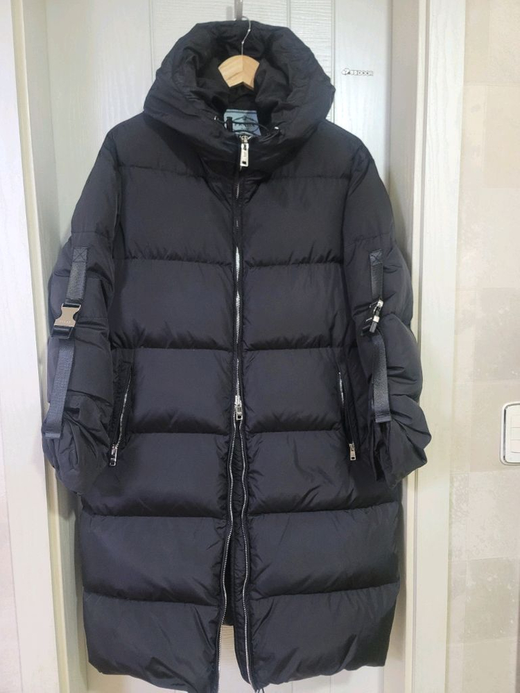 프라다구스다운 롱패딩--2