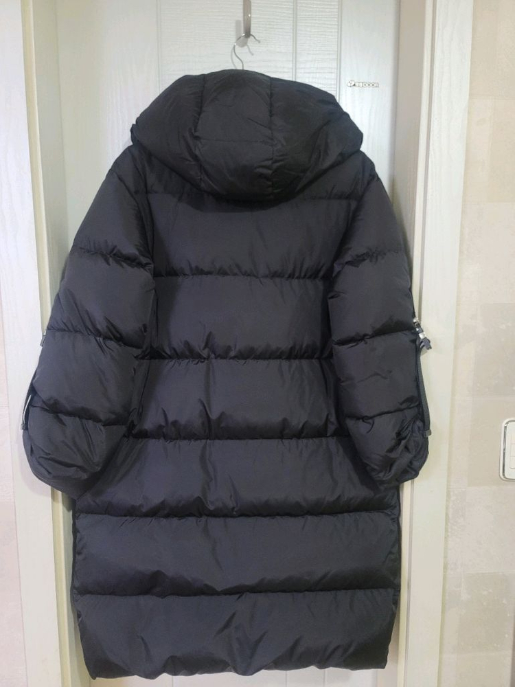 프라다구스다운 롱패딩--5