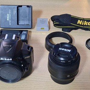 니콘 d5300 af-s 35mm f1.8 g 구성 판매합니다