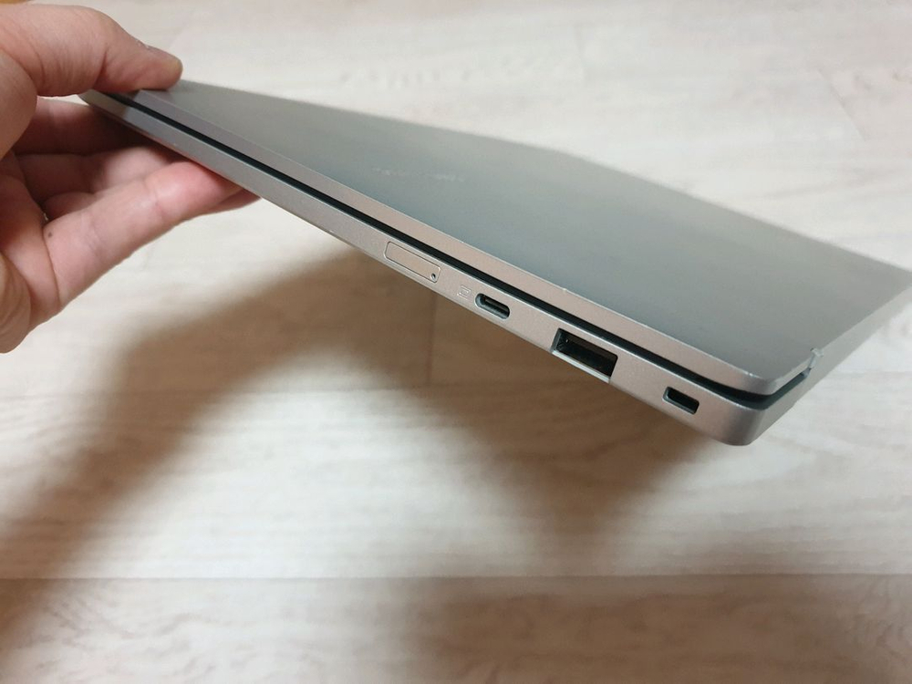 삼성 갤럭시 북GO NT345XLA-KK04S--3