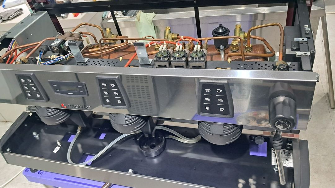 란실리오 프로맥 3구 에스프레소 머신--2