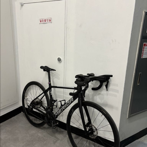 메리다 스컬트라 400 디스크 로드자전거