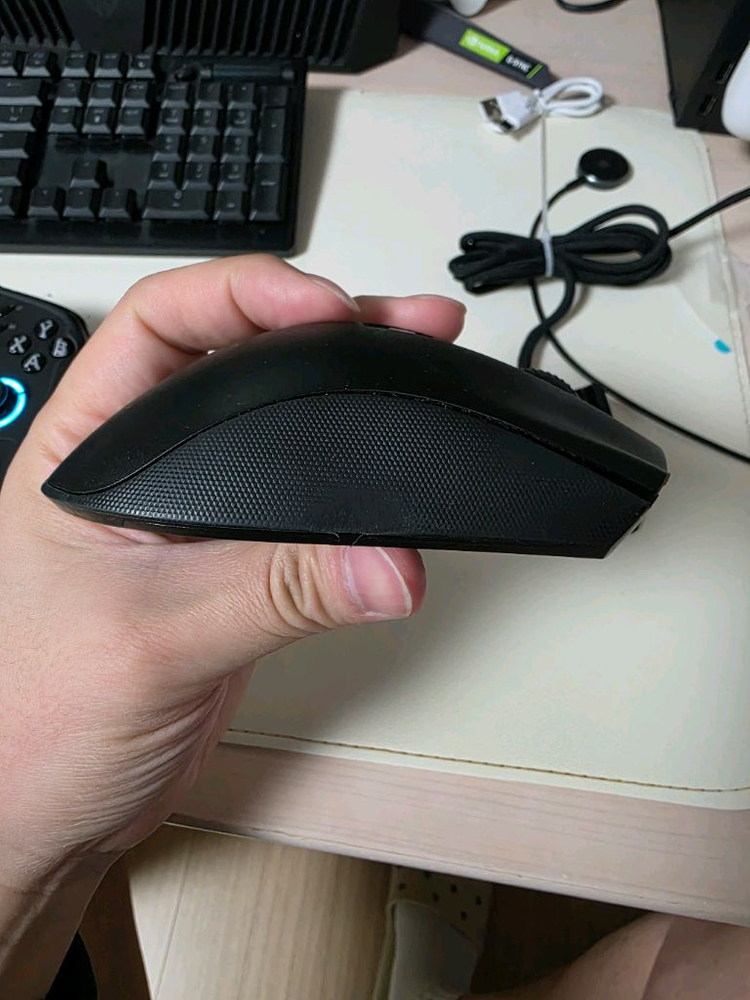 데스스토커v2 pro+ 데스에더v2 pro+충전독 팝니다 이미지