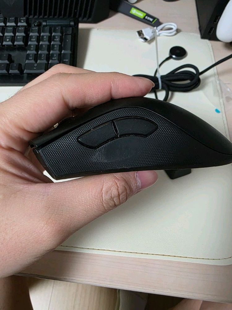 데스스토커v2 pro+ 데스에더v2 pro+충전독 팝니다 이미지