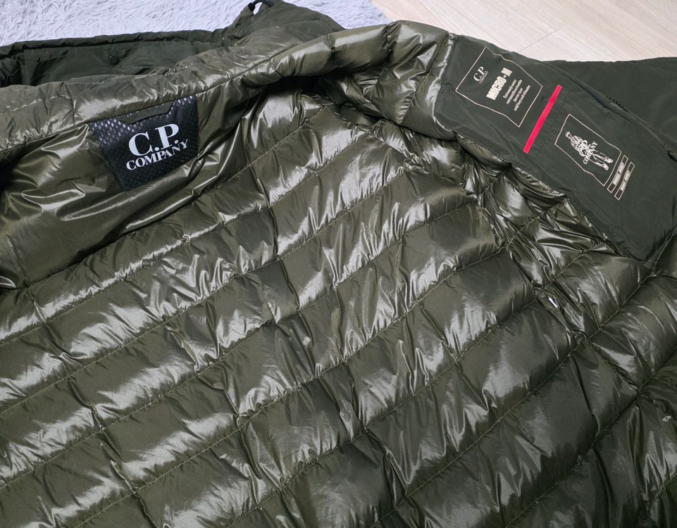 CP컴퍼니 야상 패딩점퍼 새상품급--2
