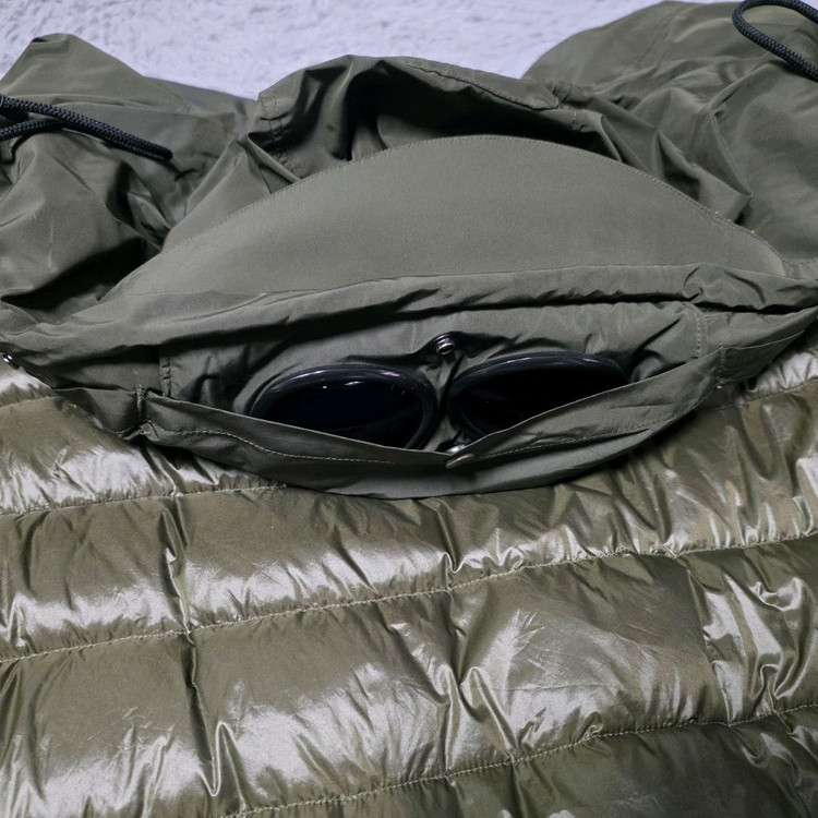 CP컴퍼니 야상 패딩점퍼 새상품급--3