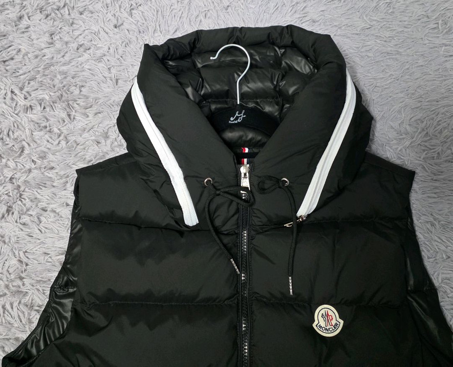 몽클레어 카다민 패딩조끼 새상품급--1