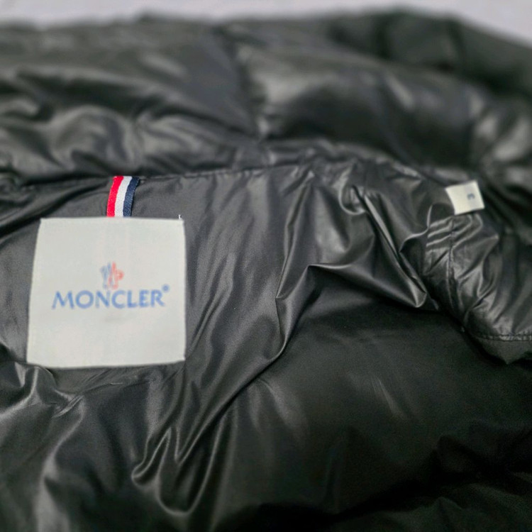 몽클레어 카다민 패딩조끼 새상품급--5