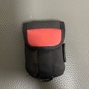 크롬 인더스트리 파우치 미니백 판매합니다.