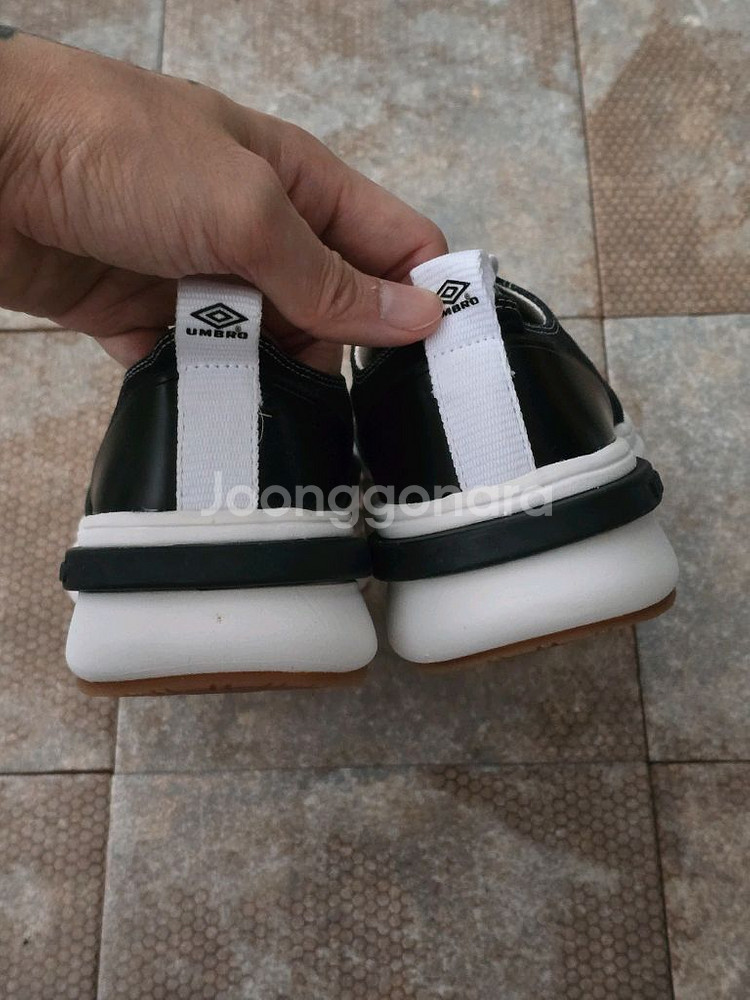 (245)엄브로 토비 c 블랙 스니커즈 운동화--6