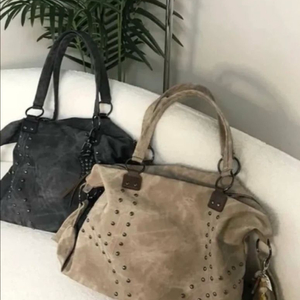 스터드 토트백 숄더백 가방 에이블리 보부상백 지그재그 미스치프 보헤미안서울 쓰리타임즈 빈티지 나체 오호스 코이세이오